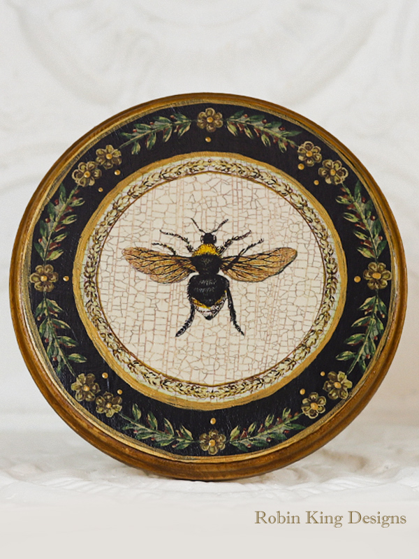 Bee Wood Plaque 8 Inches