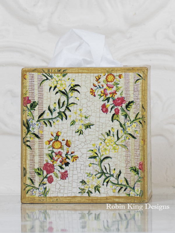 Dauphine Floral Pattern on Ivory Tissue Box Cover