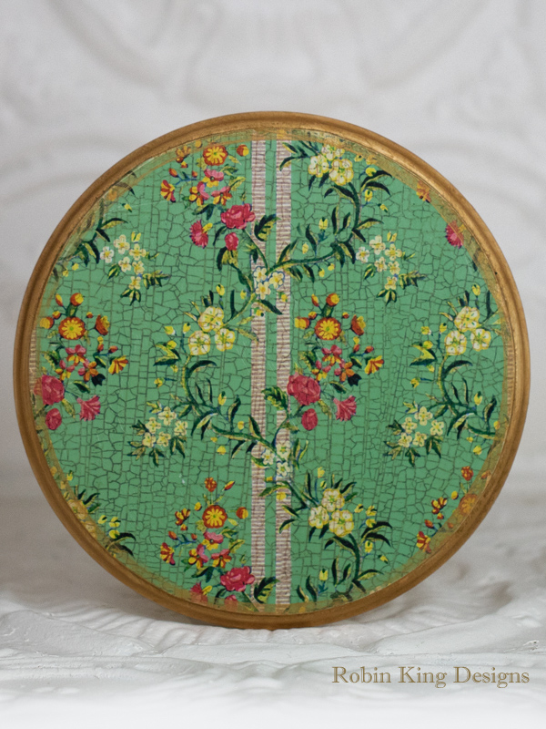 Dauphine Floral on Mint Wood Plaque 8 Inches